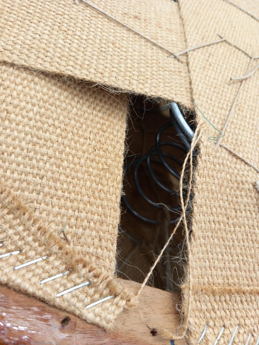 Sanglage jute neuf, ressorts en attente de guindage
